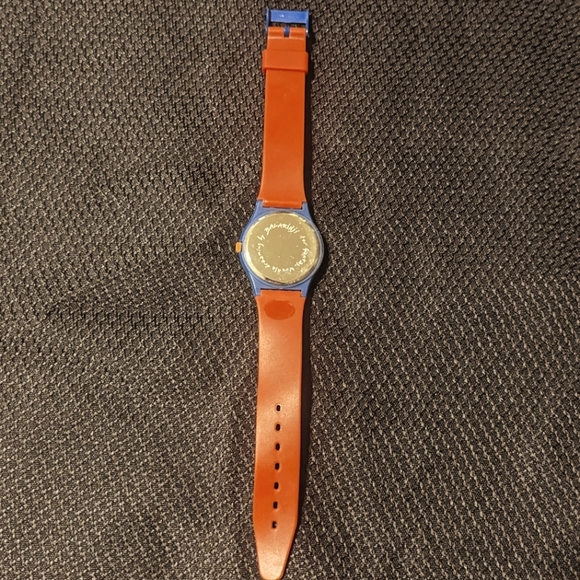 Indigenous Wunala (Kangaroo)Dreaming Qantas collectable watch vintage 1990s logo - Picture 7 of 7